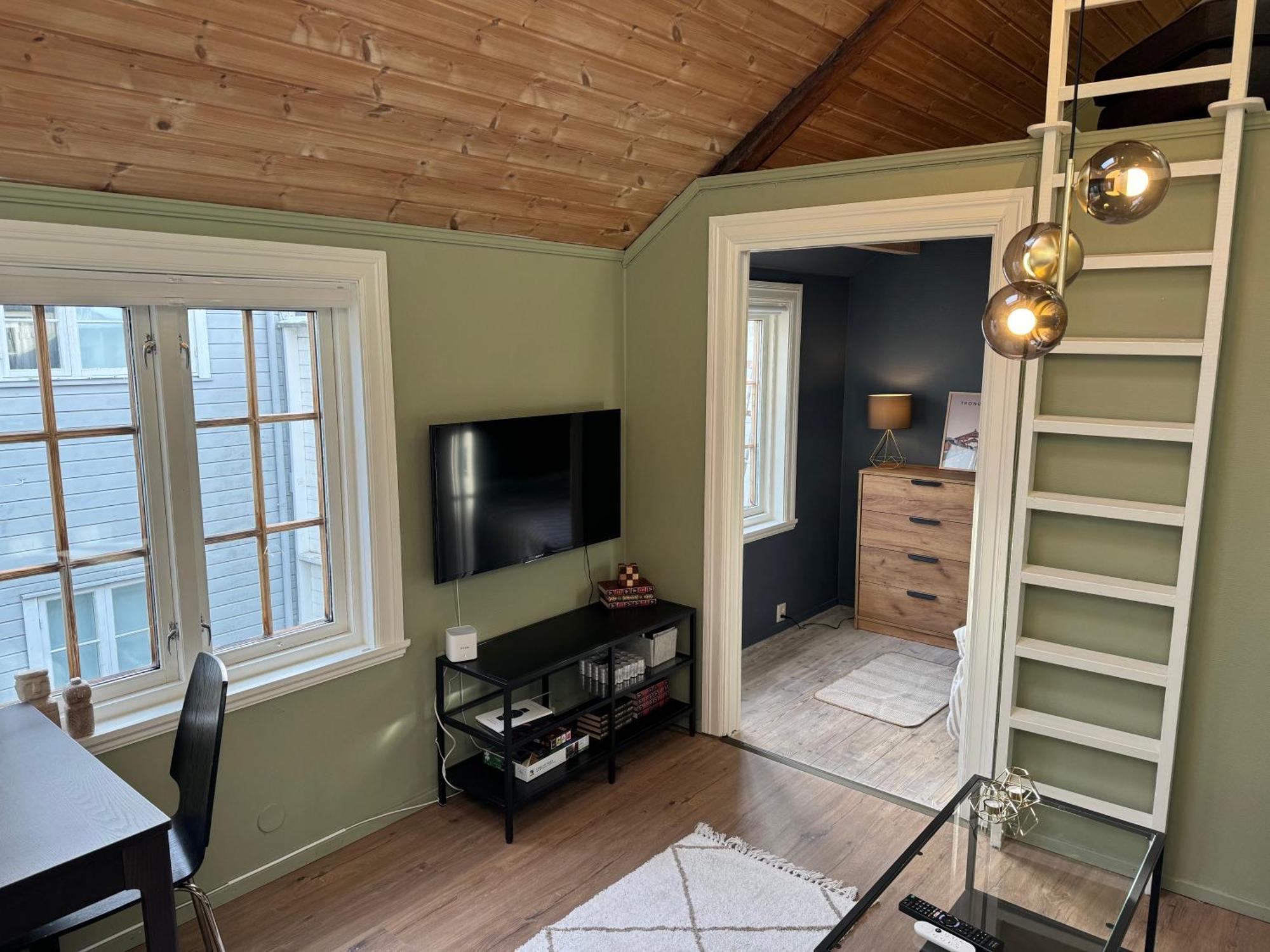 Cozy Backyard Apartment ทรอนด์เฮม ภายนอก รูปภาพ